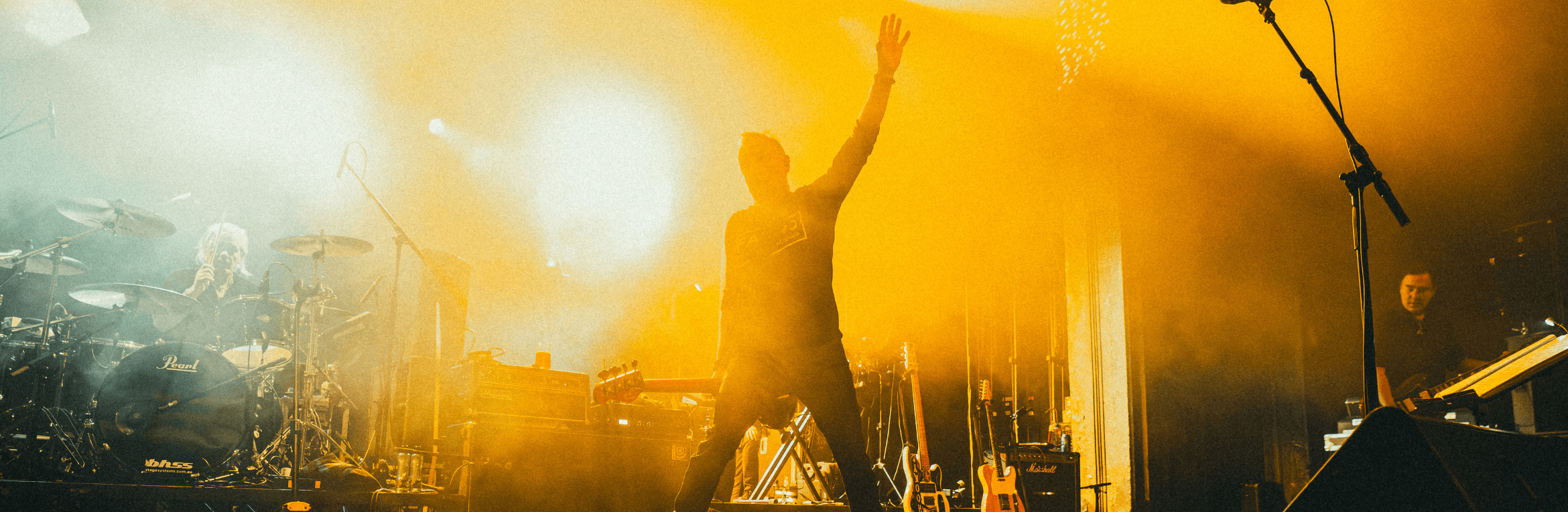 Peter Hook & The Light - Perform ‘Get Ready’ plus NEW ORDER and JOY DIVISION Greatest Hits at Astor Theatre